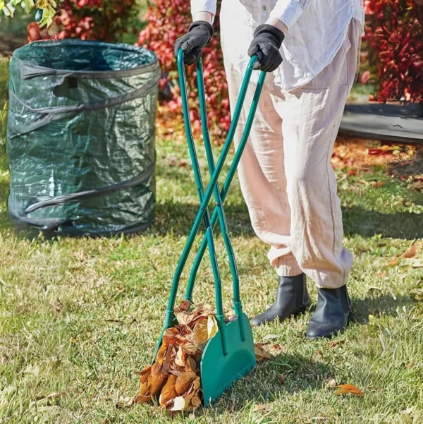 Efficient tool for hassle-free leaf cleanup in your garden